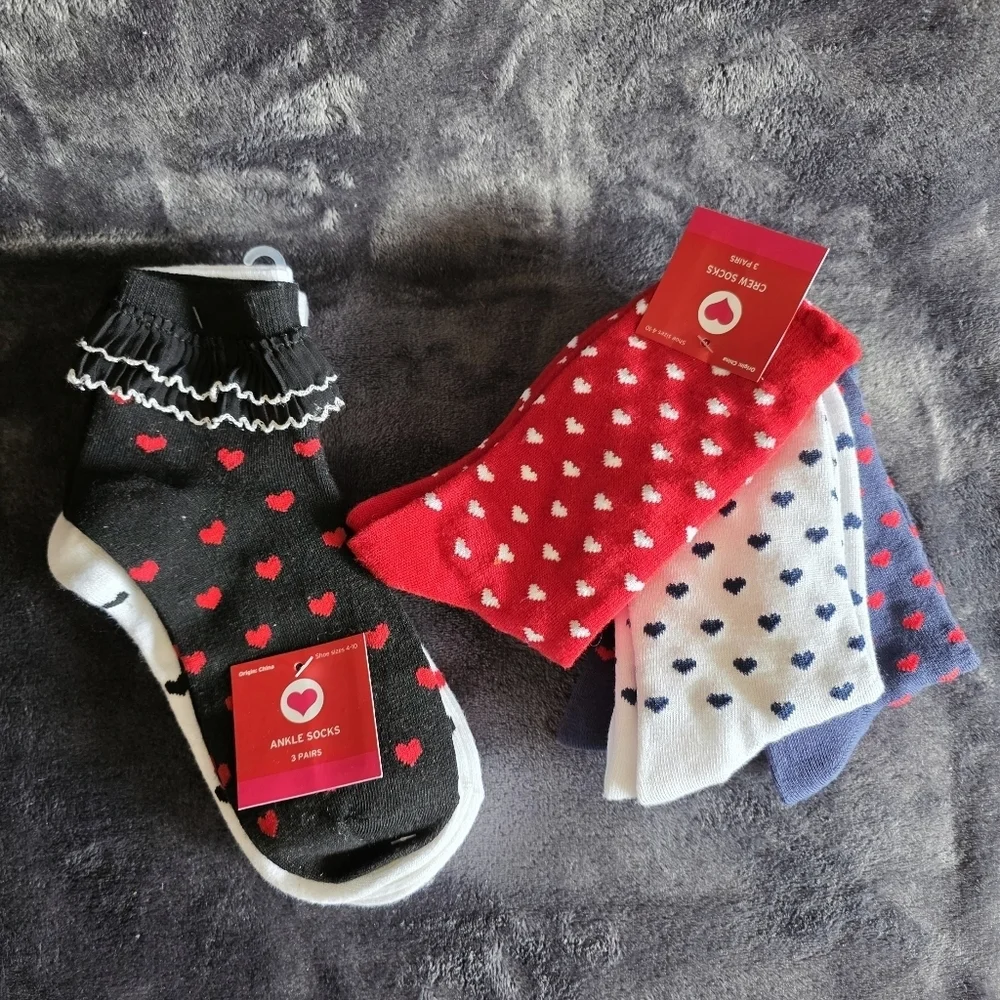 New women's Mini Hearts Scallop Cuff Crew & Ankle Valentine's Day Socks 2 sets